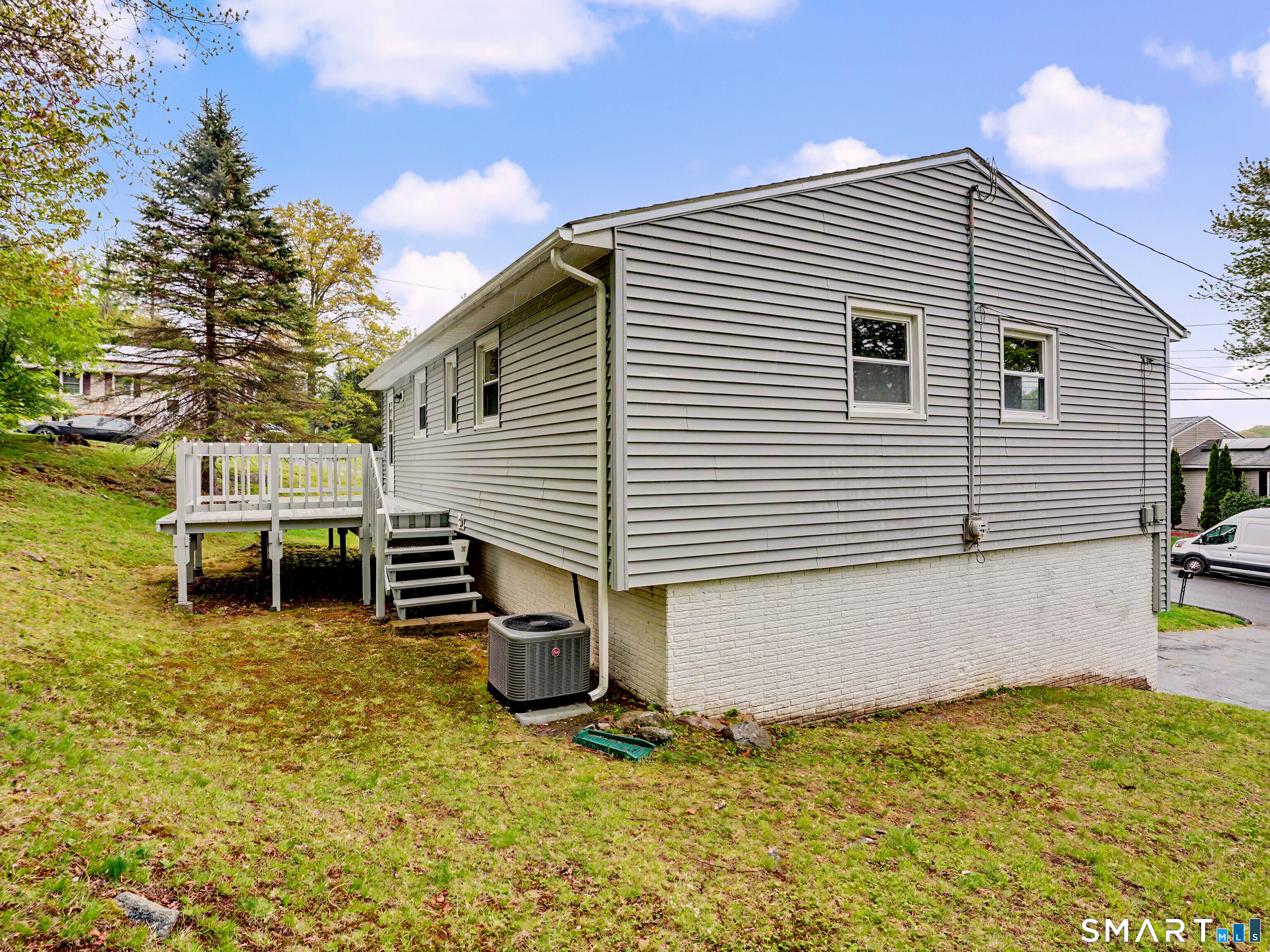 11 Hale Drive Ansonia CT 06401
