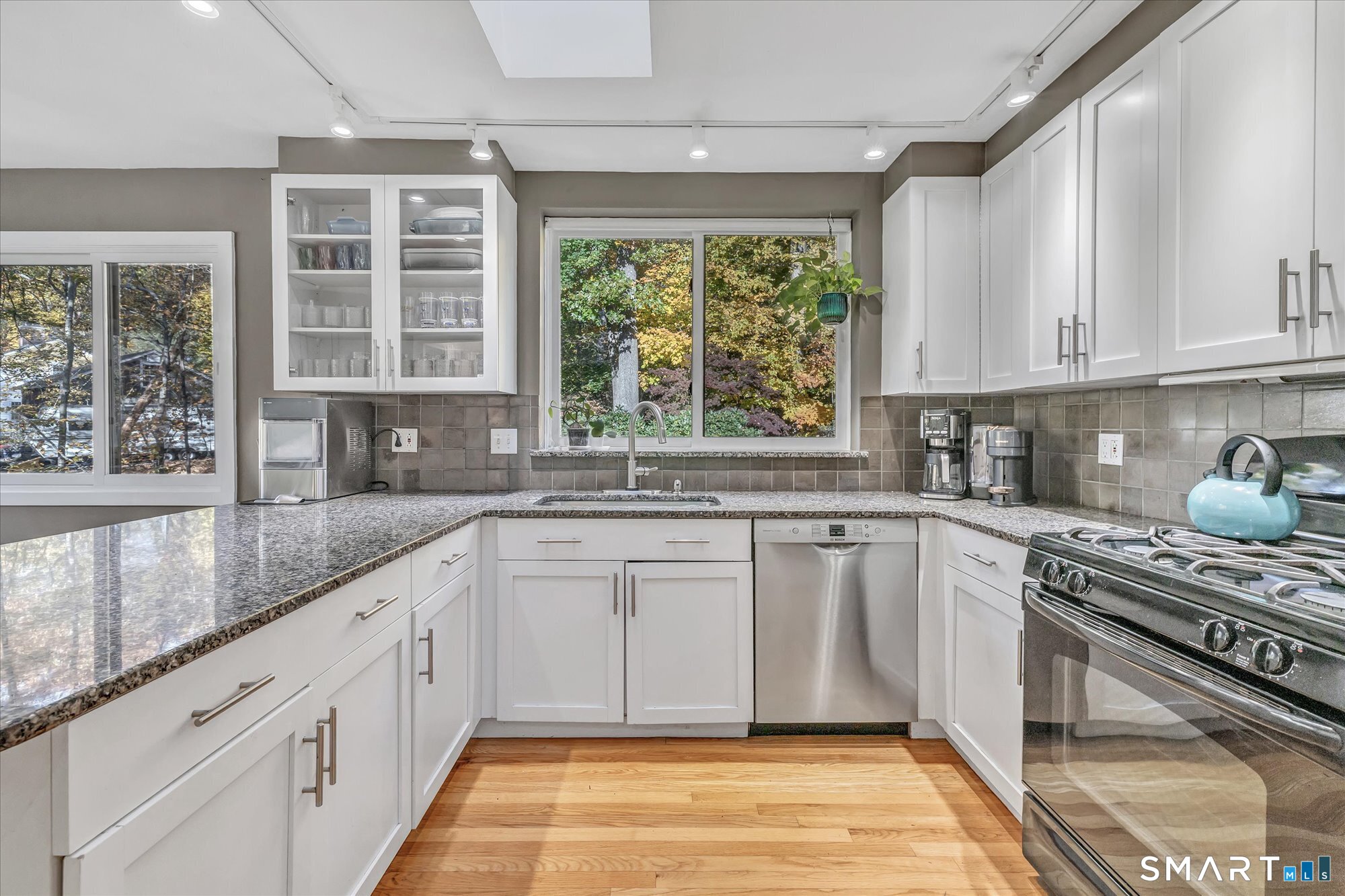 789 Donna Drive Orange CT 06477