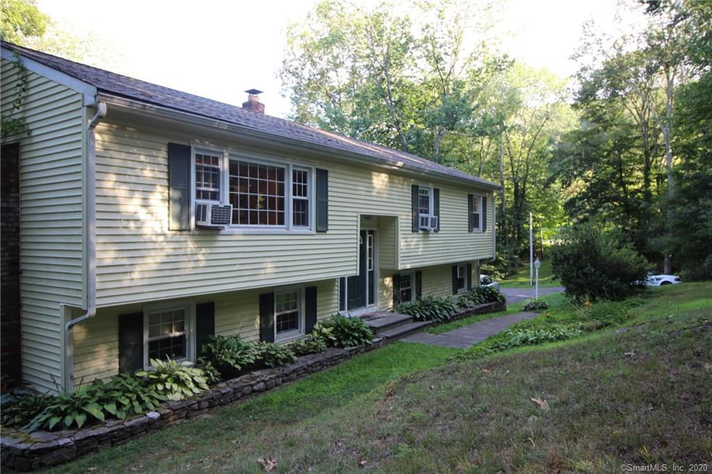 946 Washington Road Woodbury CT 06798