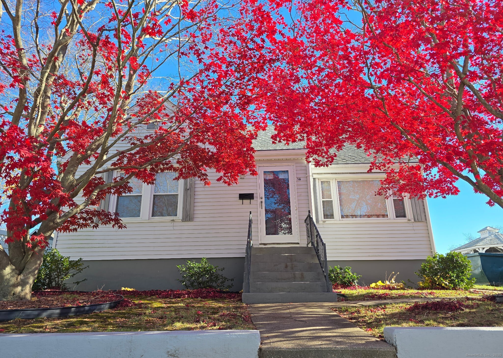 14 Hyde Street Stonington CT 06379