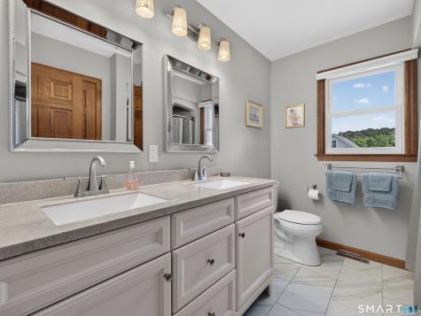 98 South Front Street Middletown CT 06457