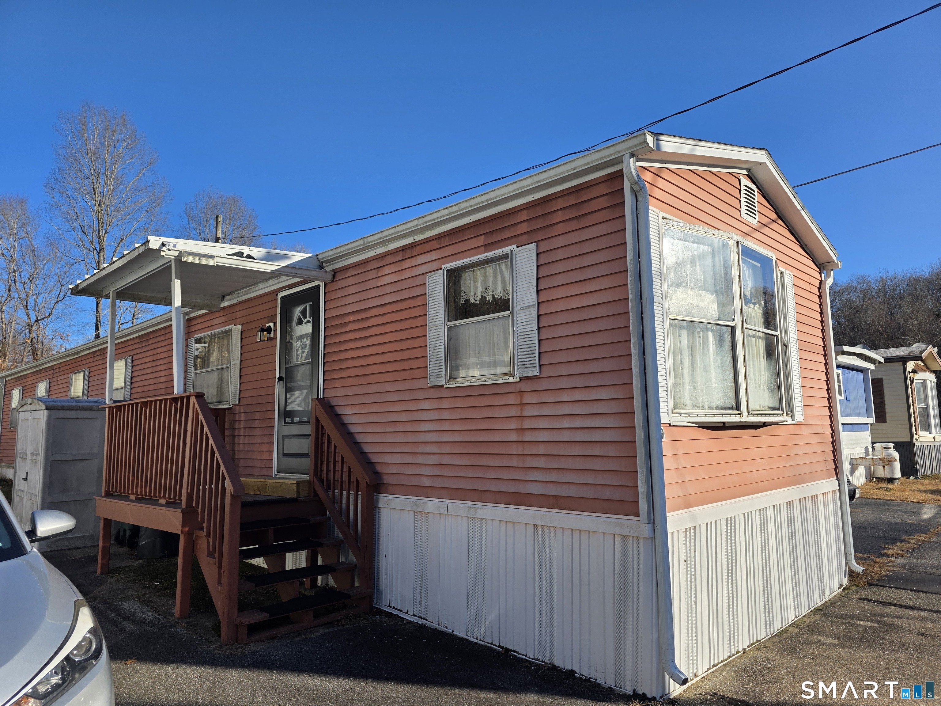 15 Tunnel Hill Court Lisbon CT 06351