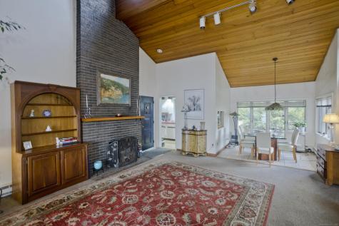 371 Lakeview Drive Suffield CT 06093