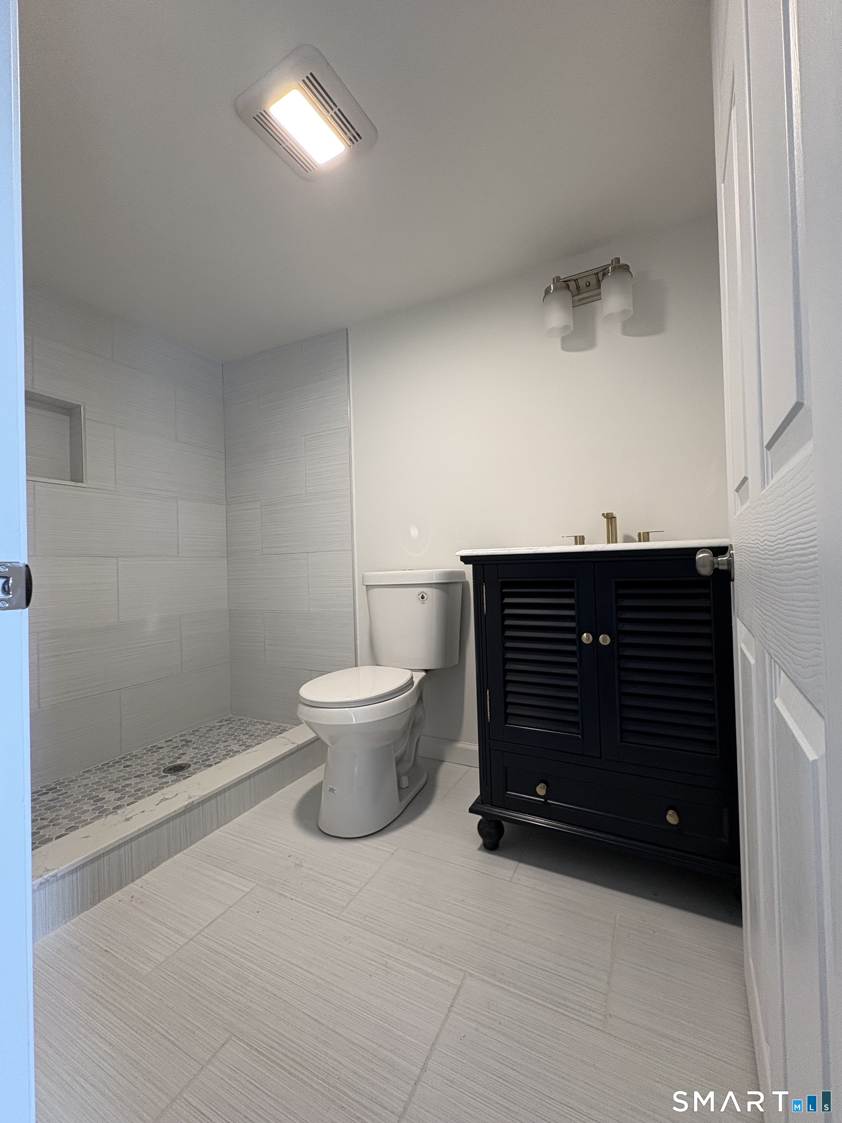 54 Buckingham Street Watertown CT 06779