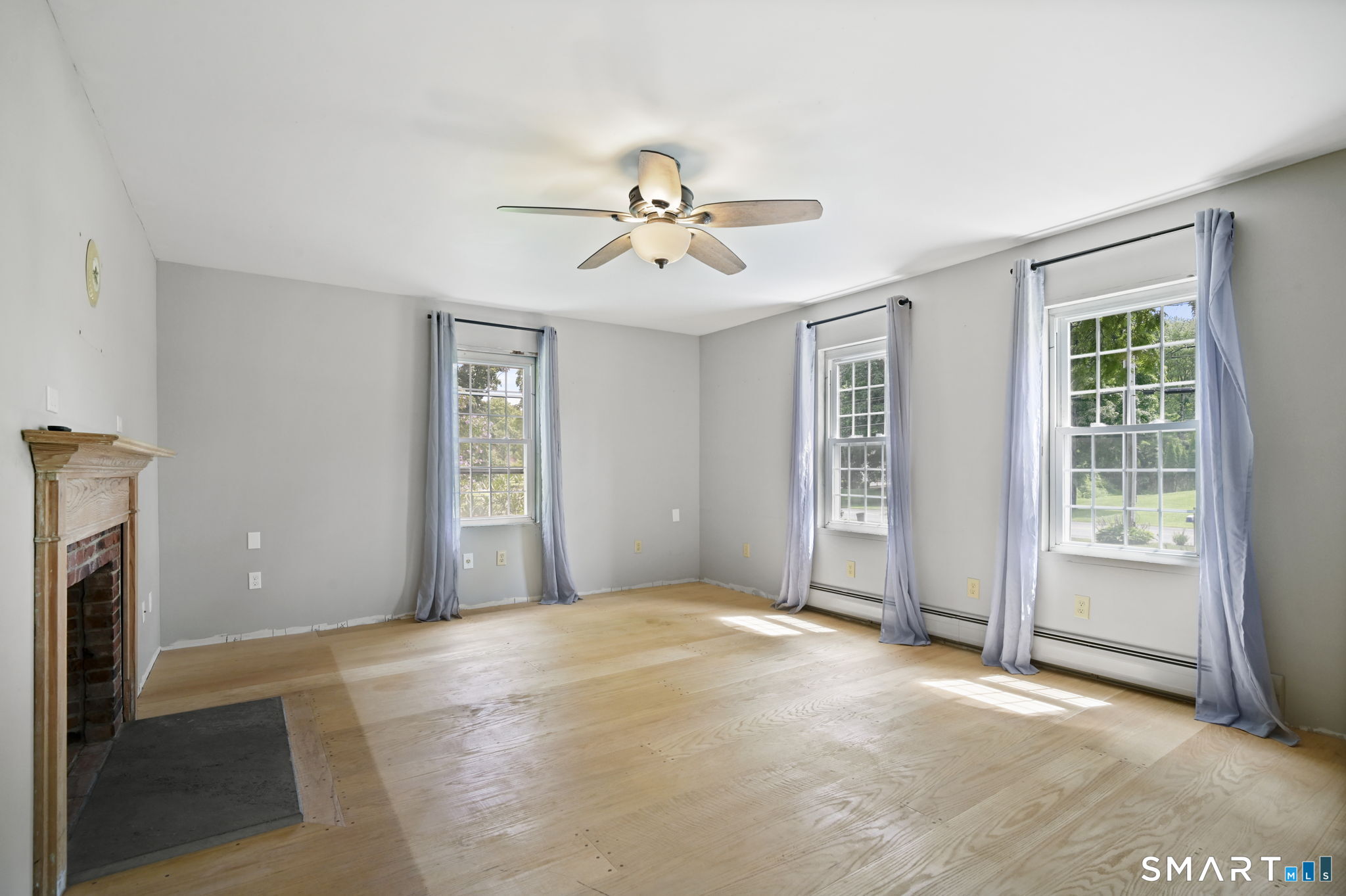 1689 Main Street South Windsor CT 06074