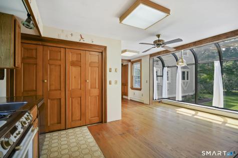 1689 Main Street South Windsor CT 06074