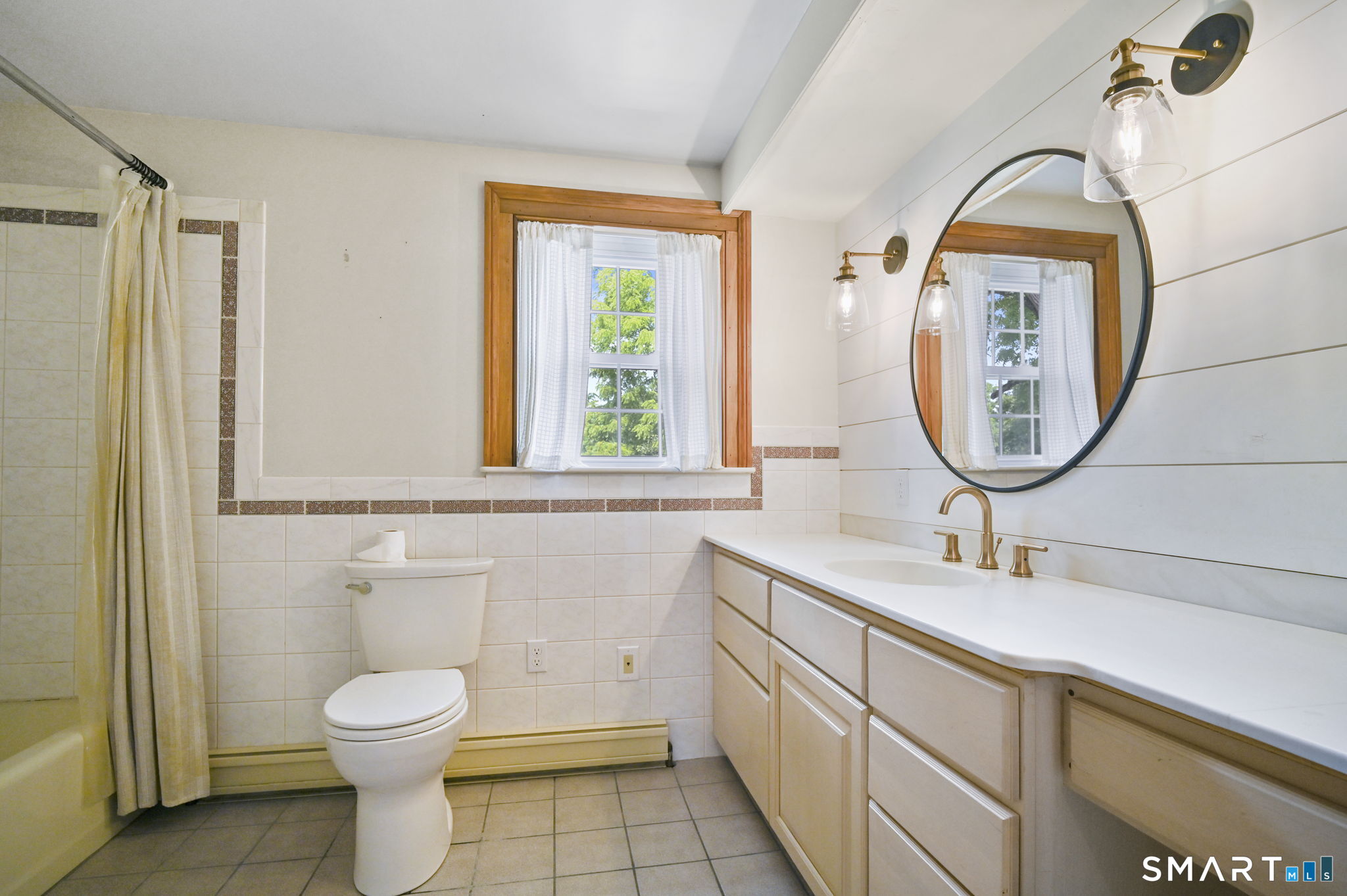 1689 Main Street South Windsor CT 06074