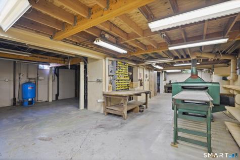 1689 Main Street South Windsor CT 06074