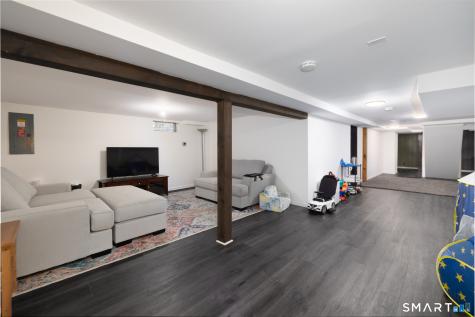 14 Steven Street Plymouth CT 06786