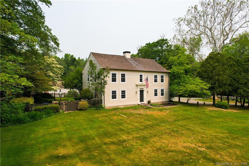 825 New London Turnpike Stonington CT 06378