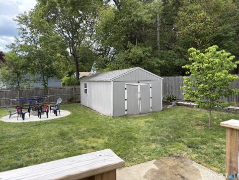 93 Georgia Road Montville CT 06370