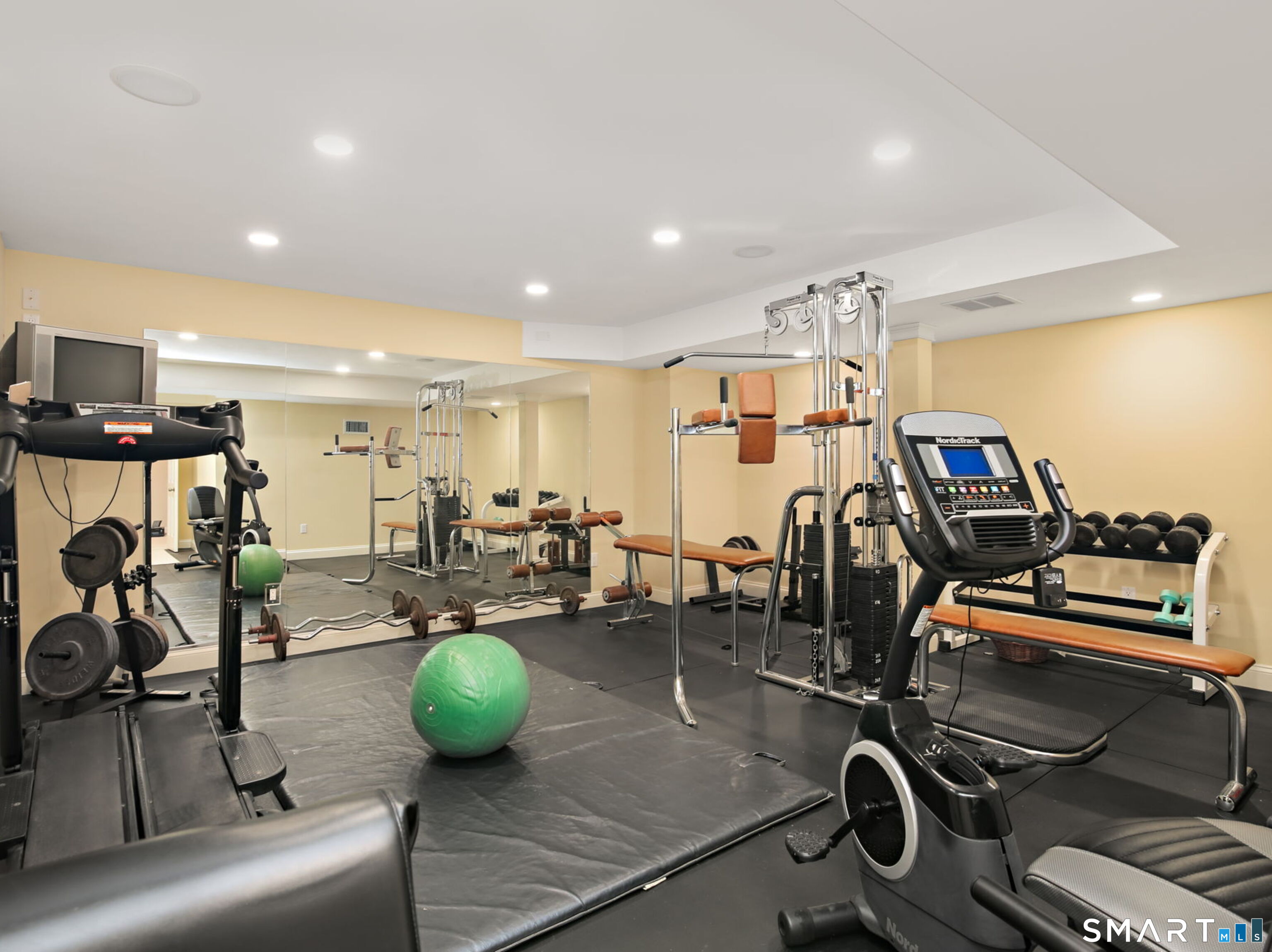 7 Long Meadow Lane Redding CT 06896