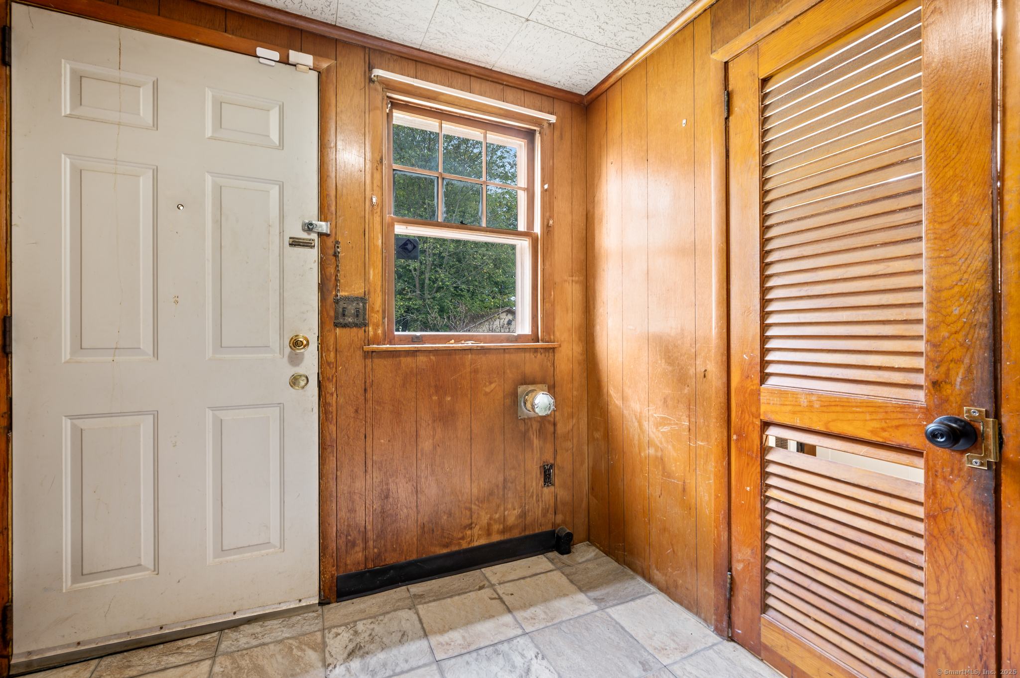 16 Whitney Street East Hartford CT 06118