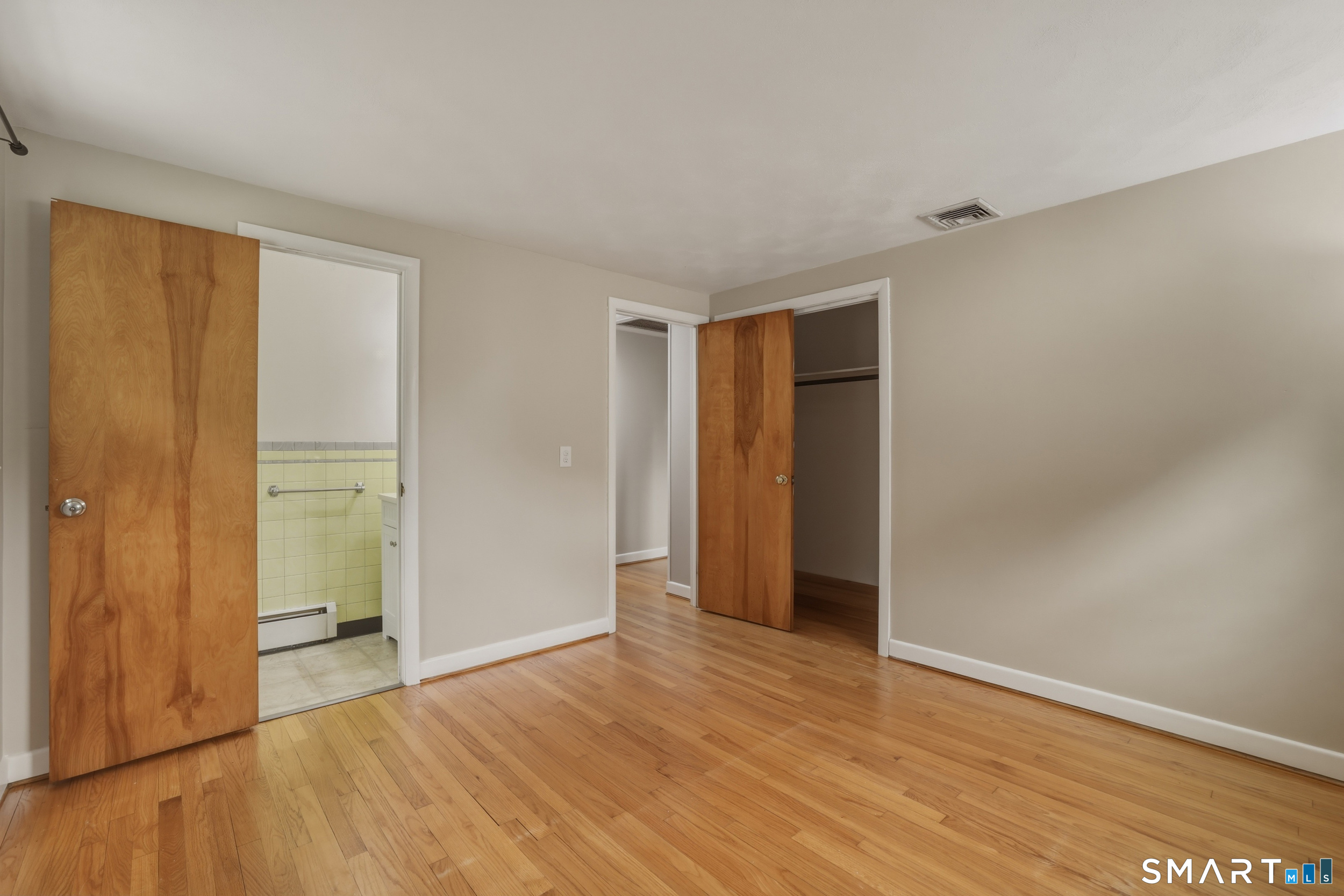 126 Davis Road East Hartford CT 06118