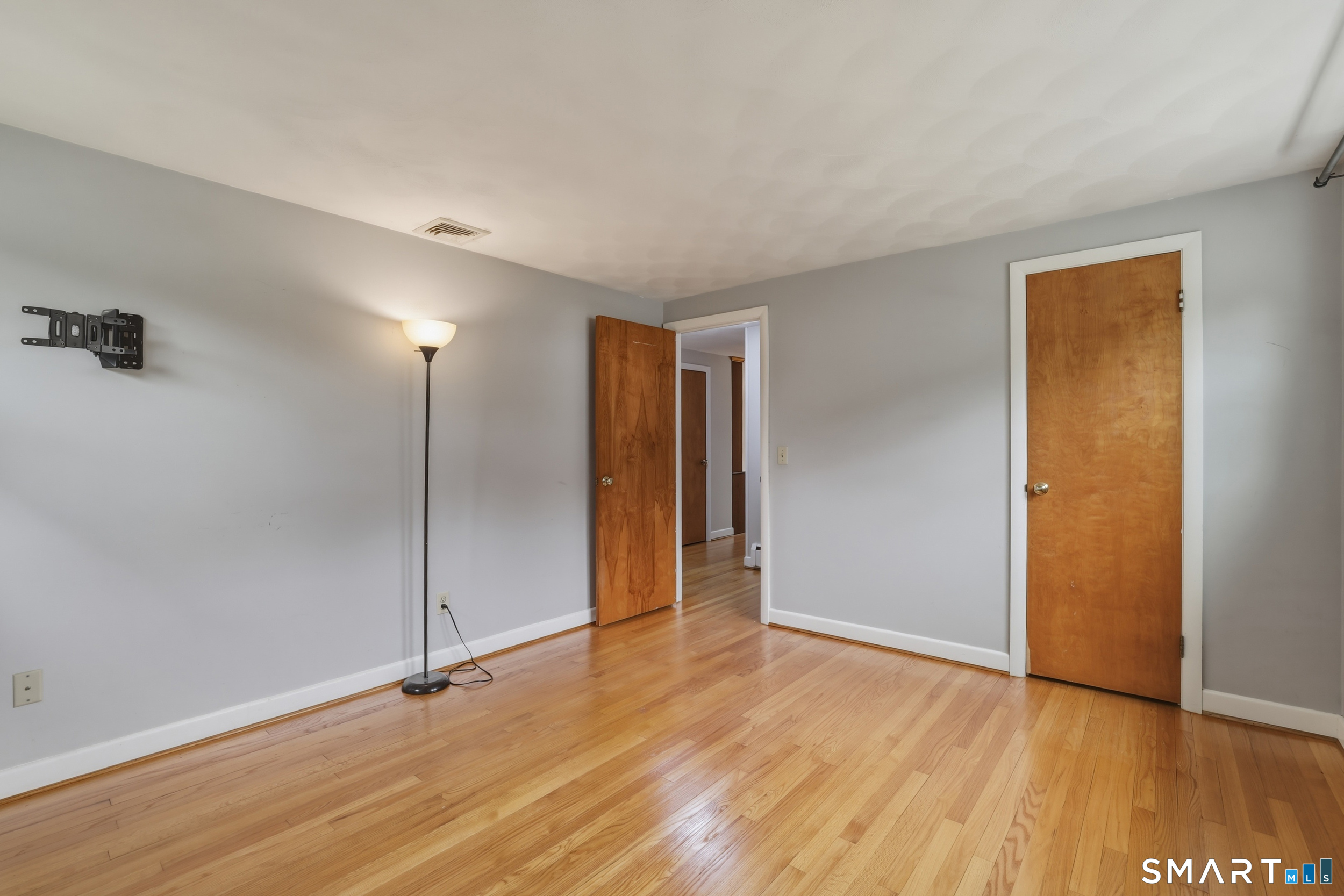 126 Davis Road East Hartford CT 06118