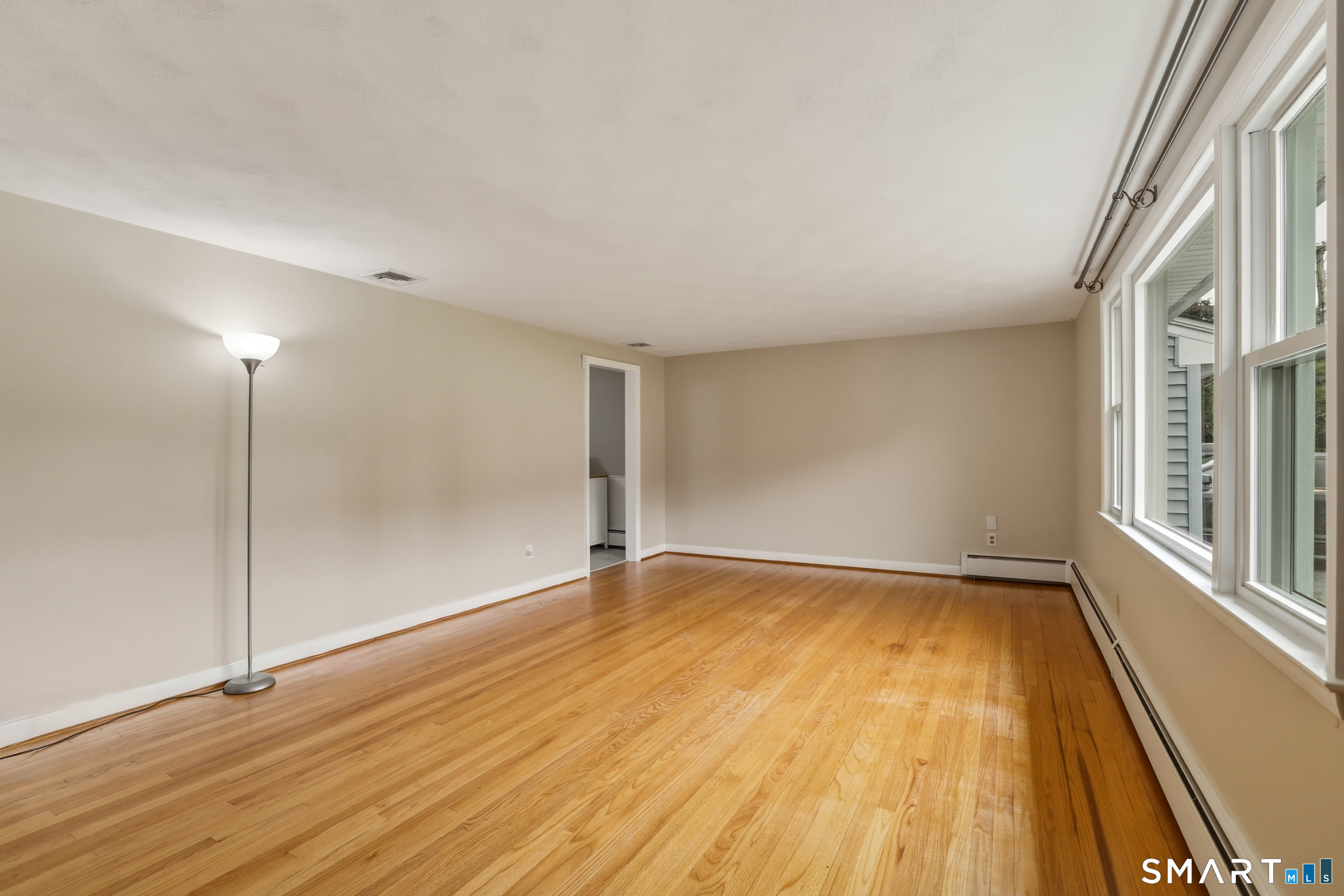 126 Davis Road East Hartford CT 06118