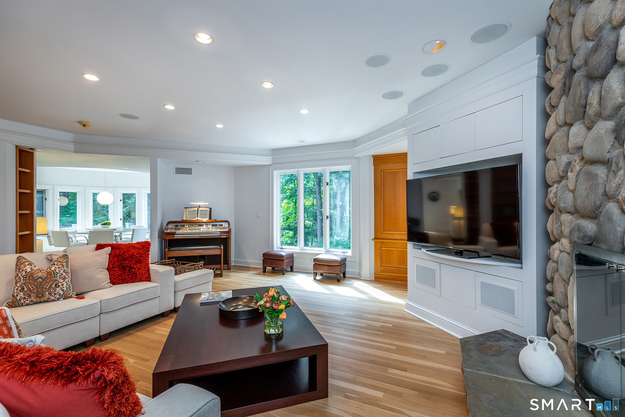 115 Limekiln Road Redding CT 06896
