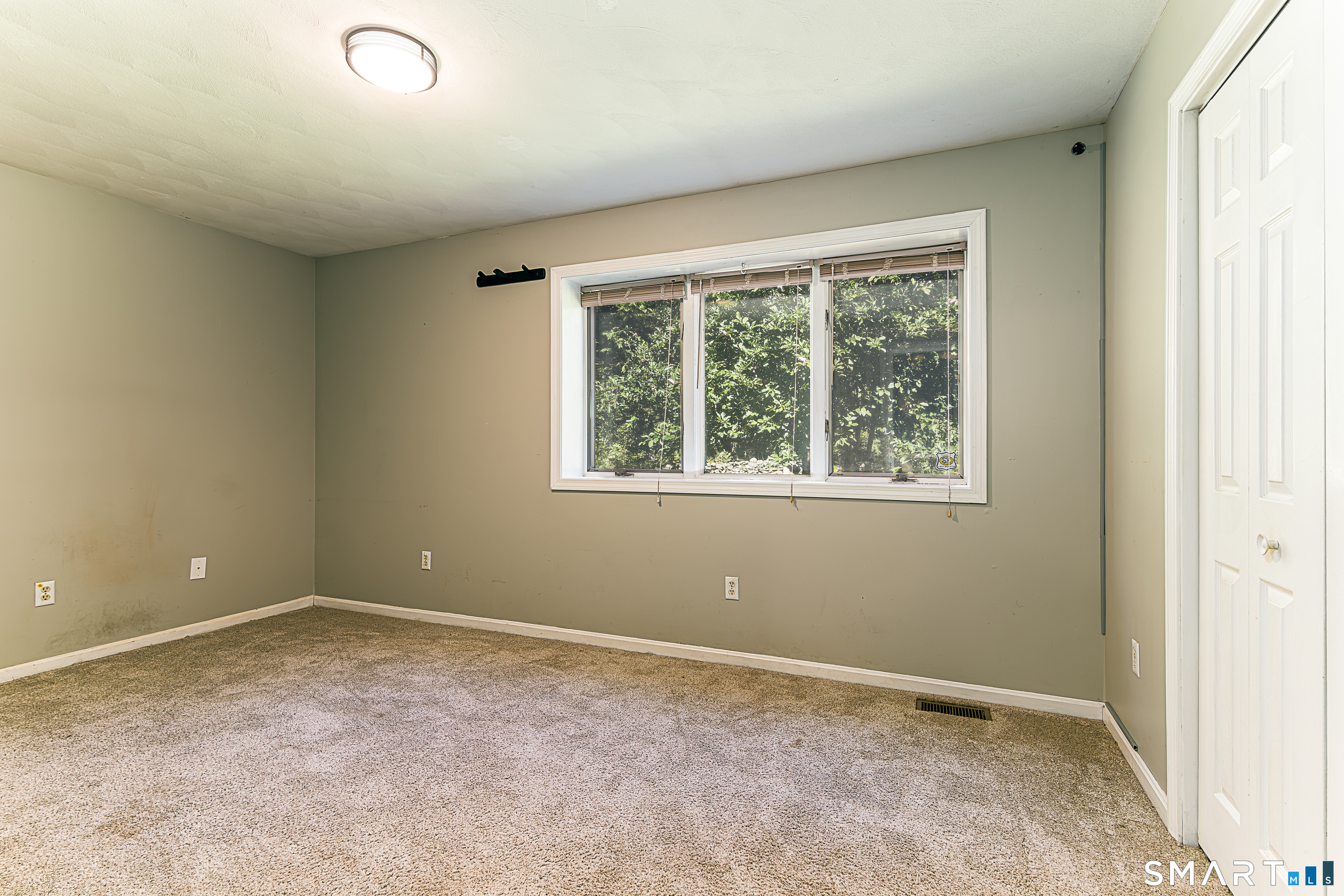 29 Lehtinen Road Thompson CT 06277