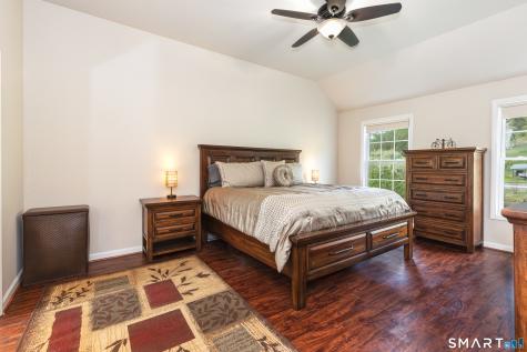 12 Davis Road Oxford CT 06478