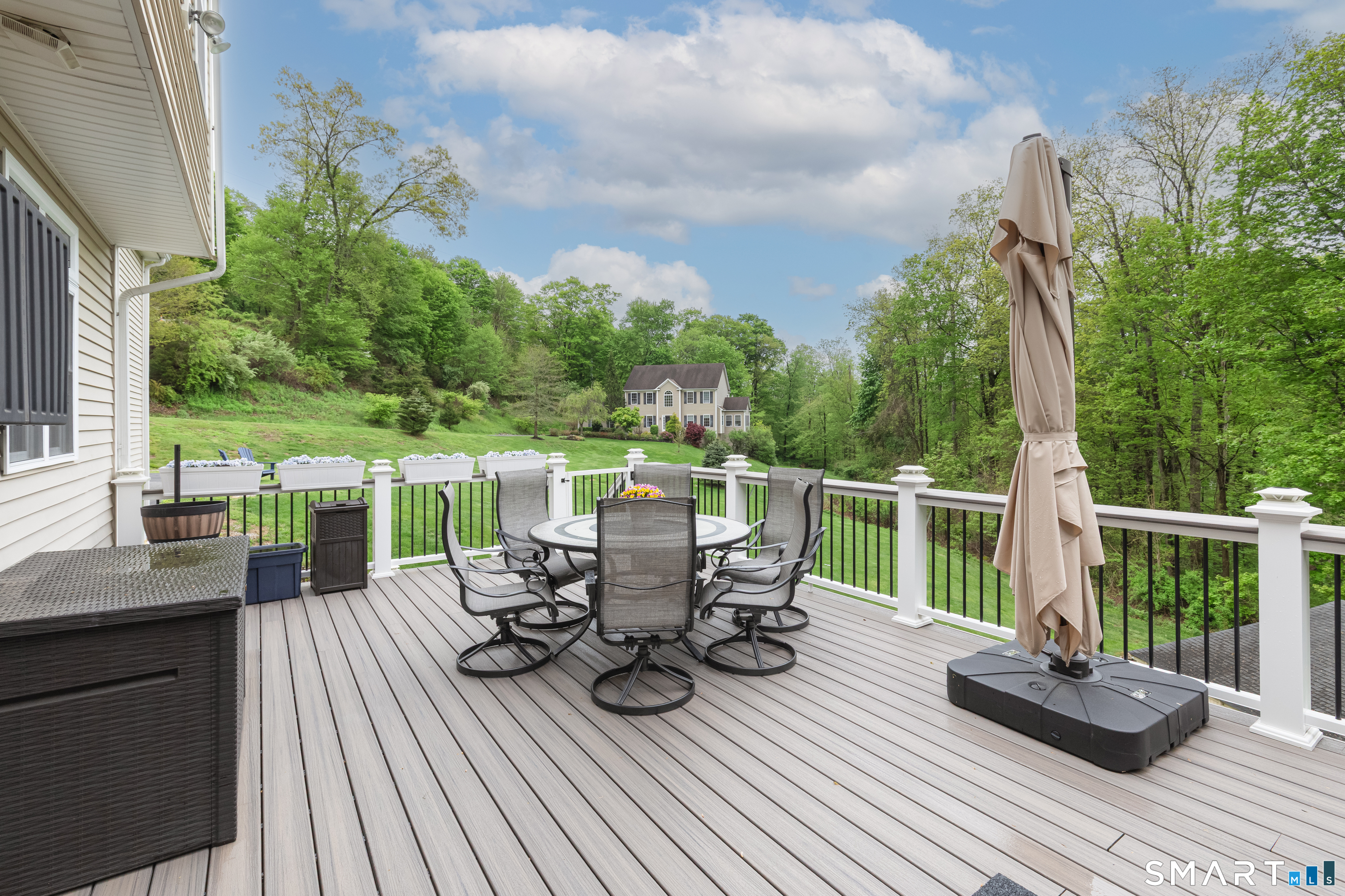 12 Davis Road Oxford CT 06478