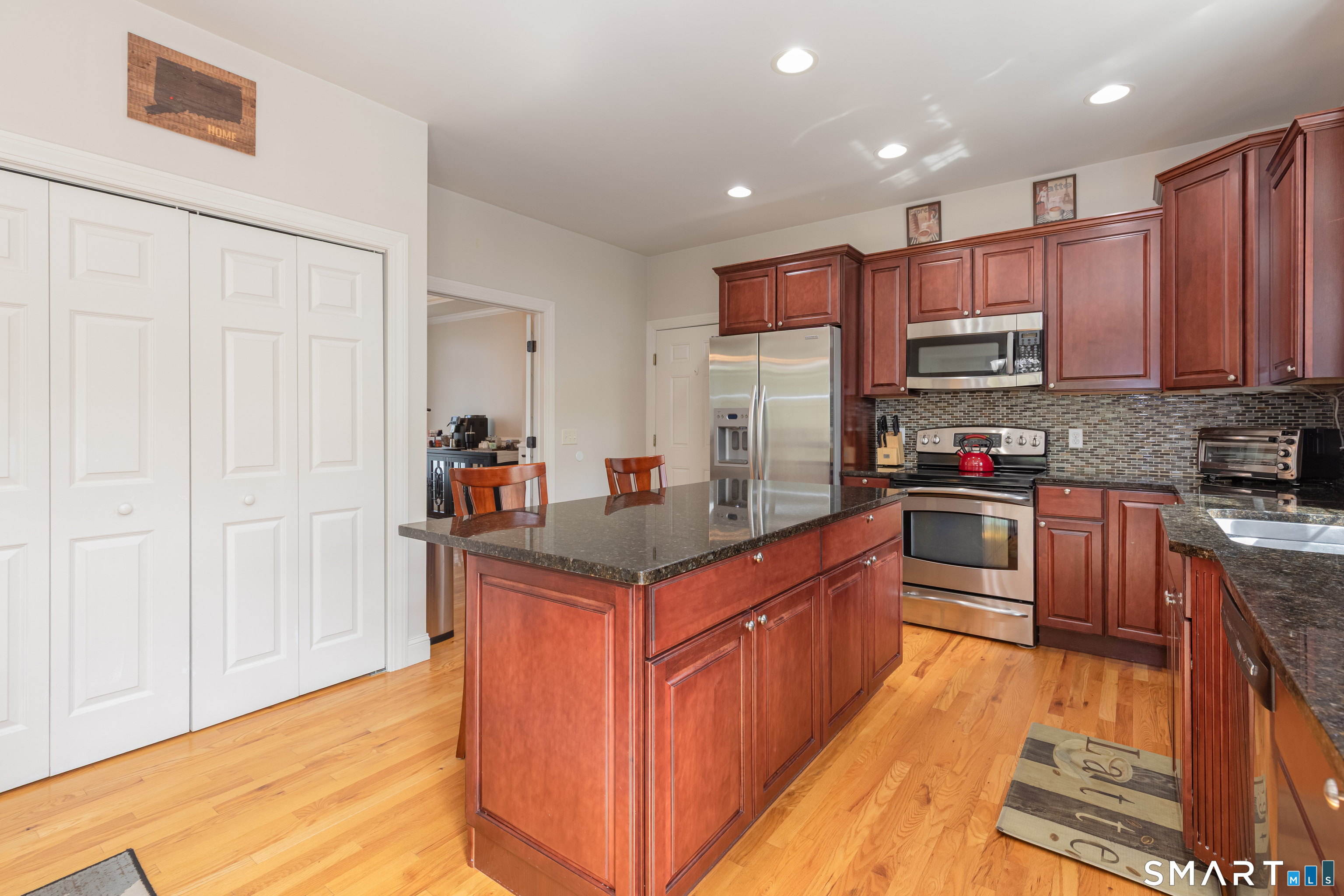 12 Davis Road Oxford CT 06478