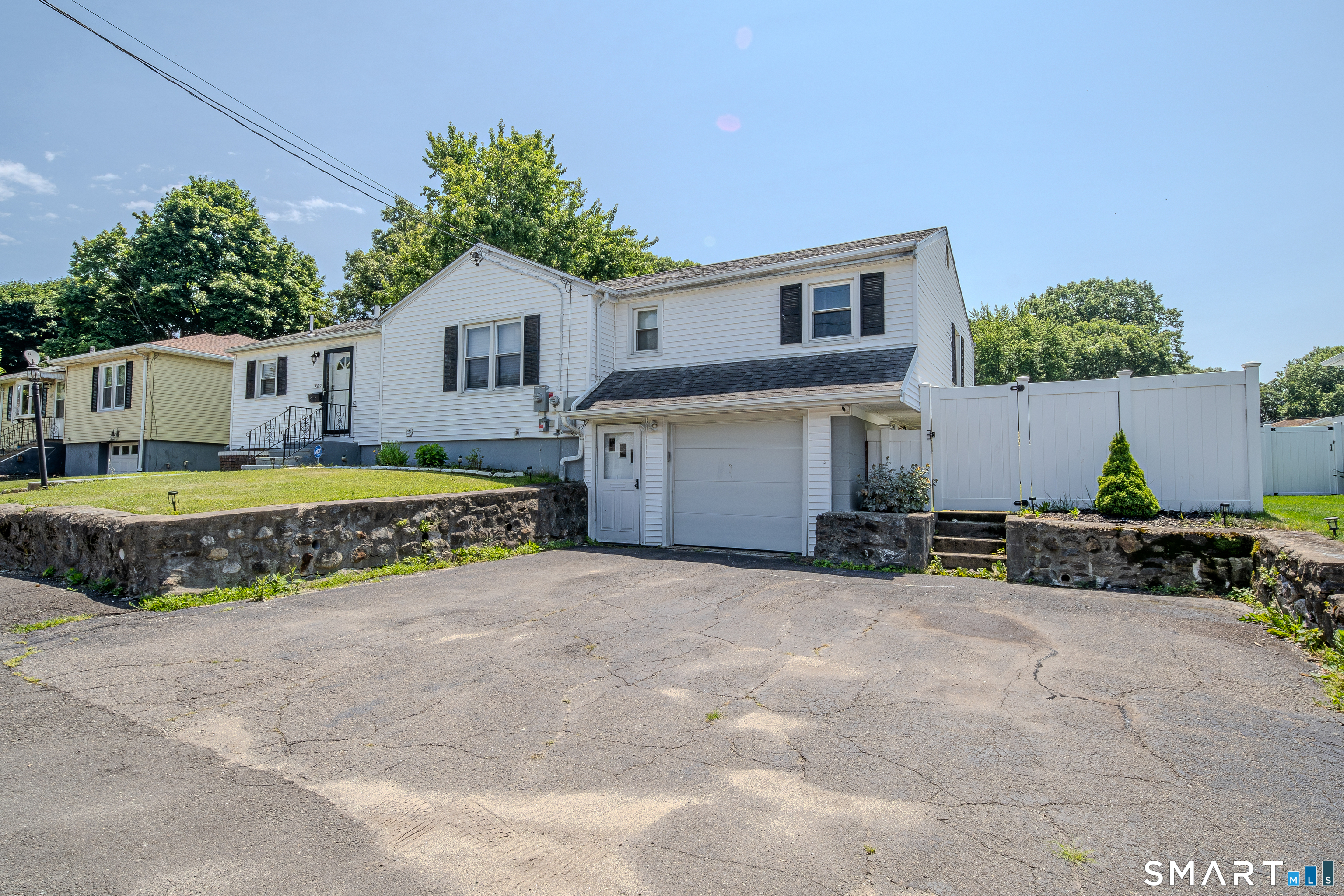 869 Washington Ave Extension Waterbury CT 06708