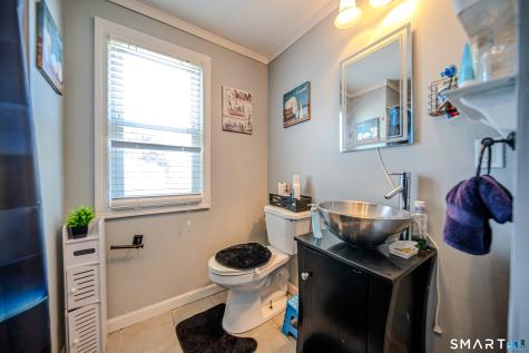 869 Washington Ave Extension Waterbury CT 06708