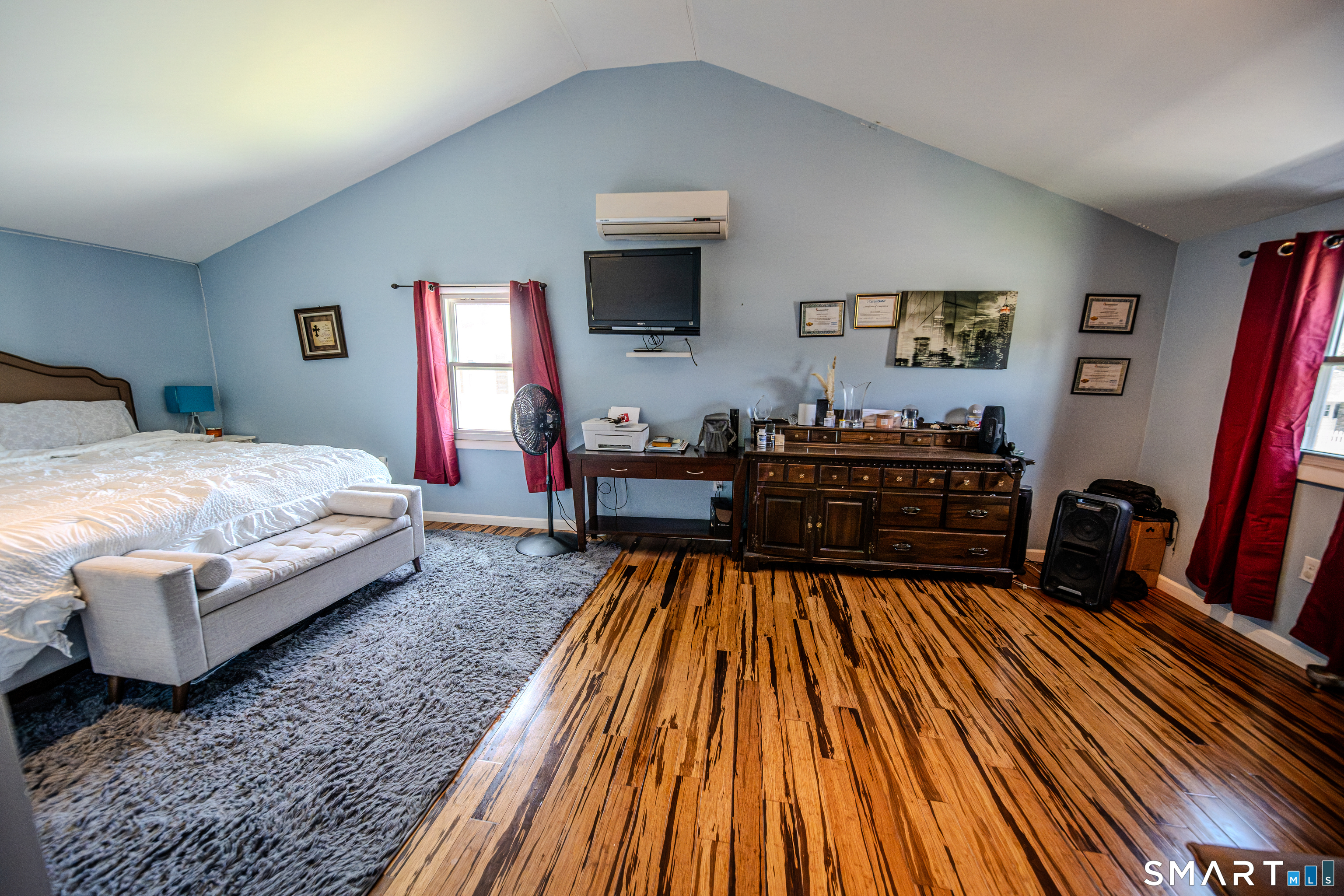 869 Washington Ave Extension Waterbury CT 06708