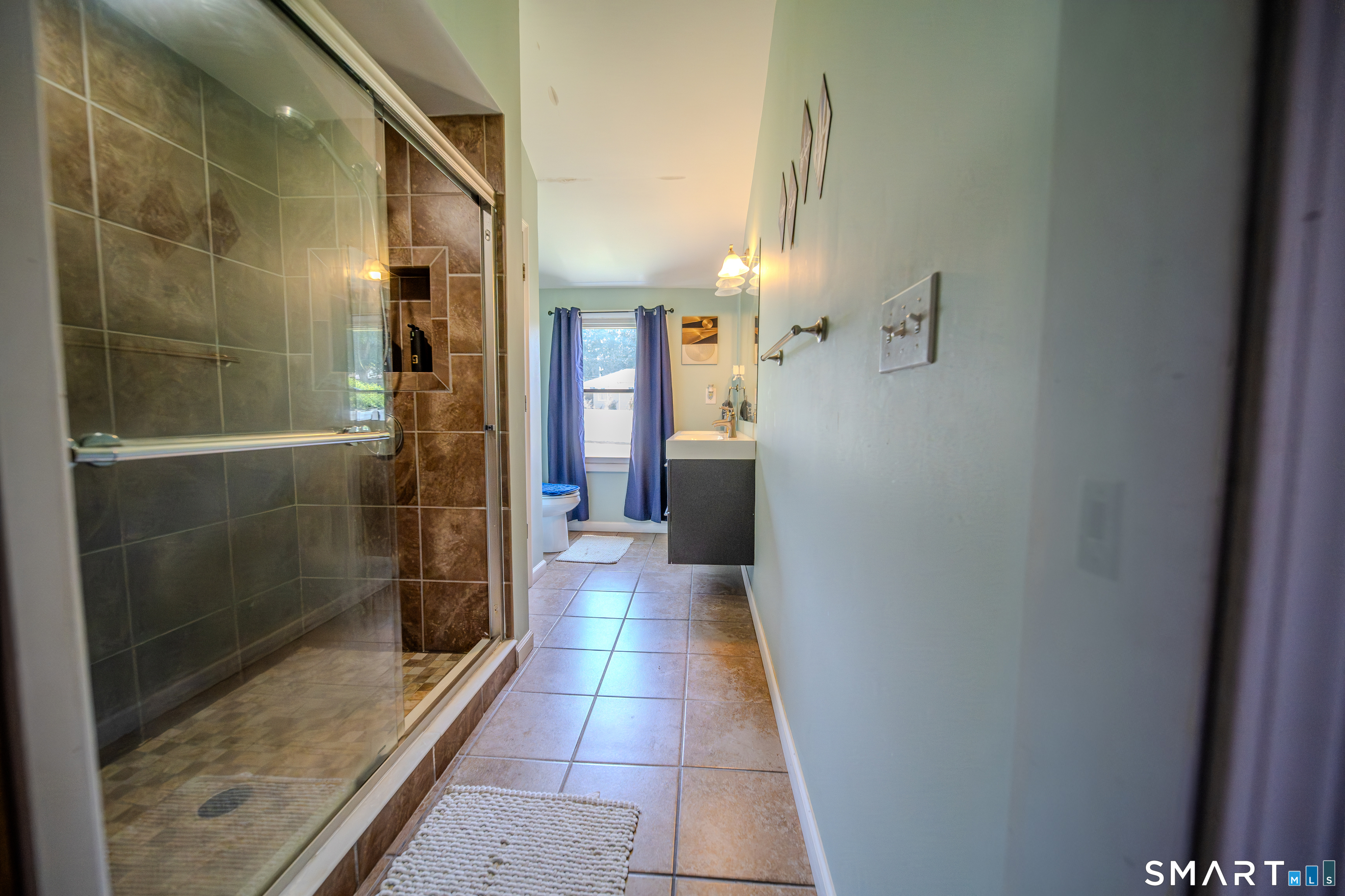 869 Washington Ave Extension Waterbury CT 06708
