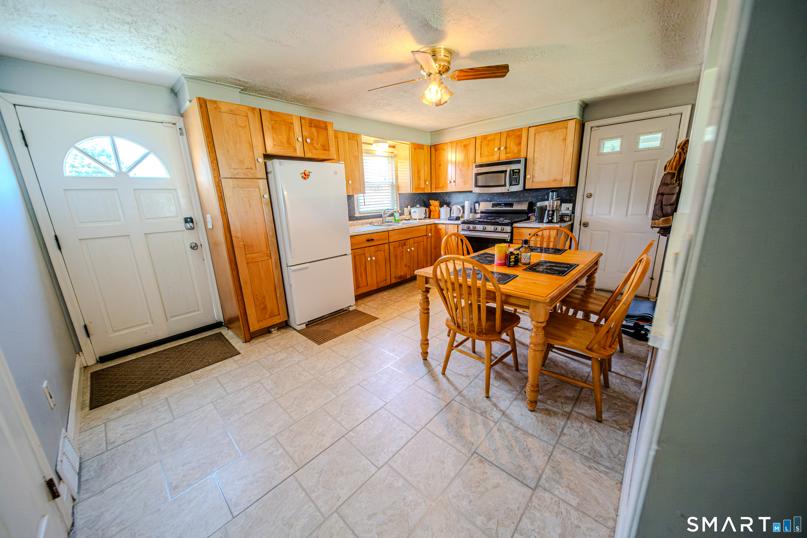 869 Washington Ave Extension Waterbury CT 06708