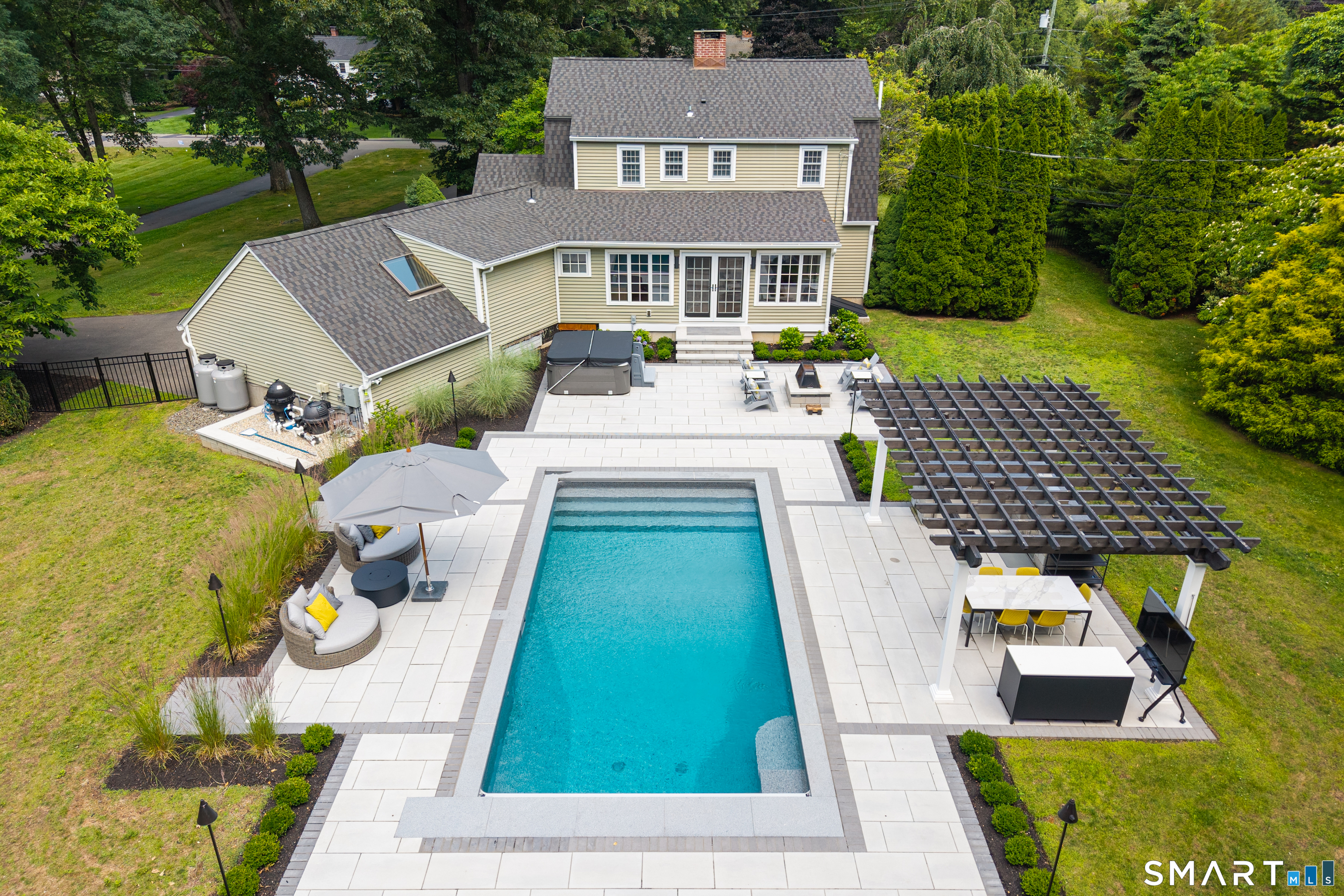 33 River Edge Farms Road Madison CT 06443