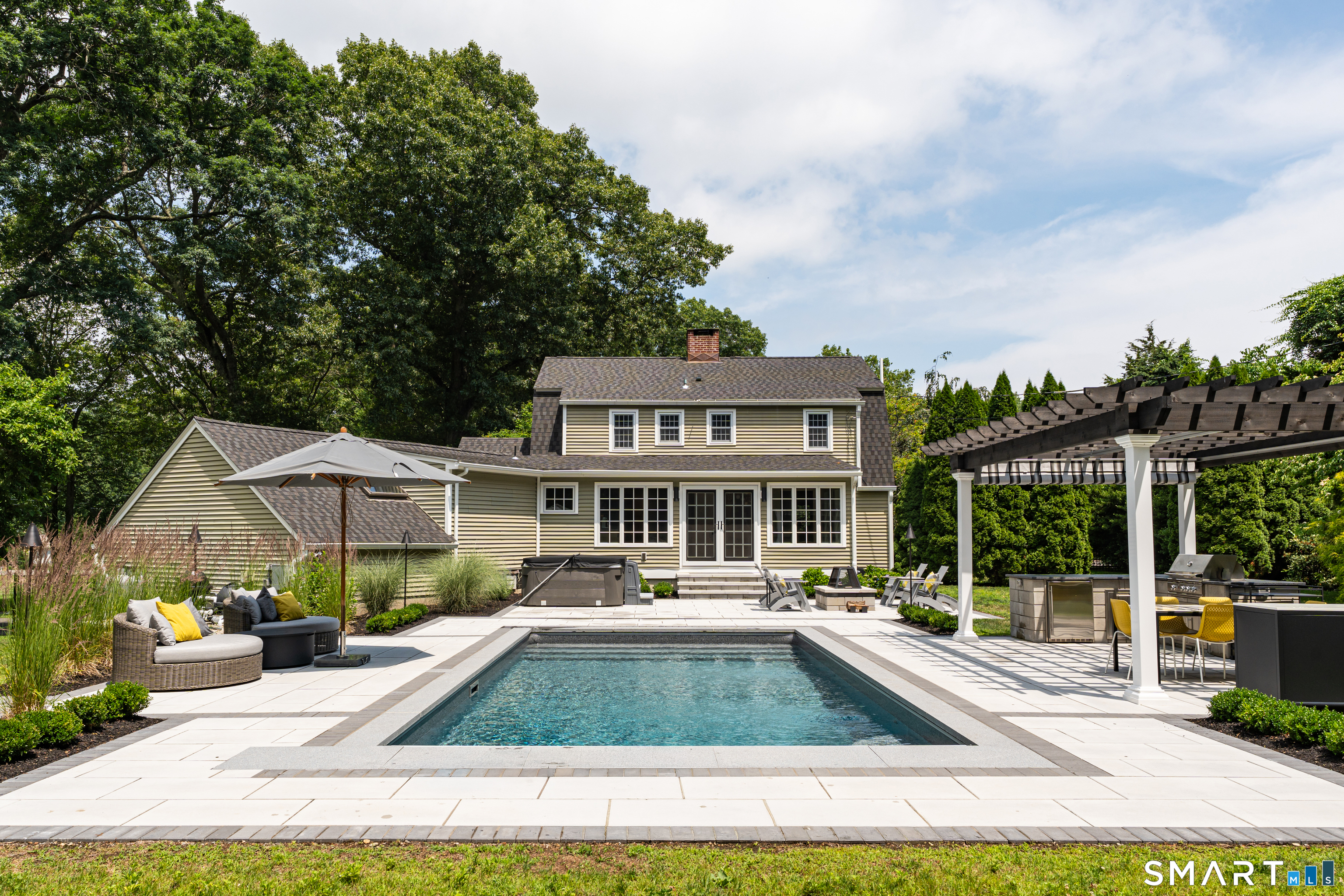33 River Edge Farms Road Madison CT 06443