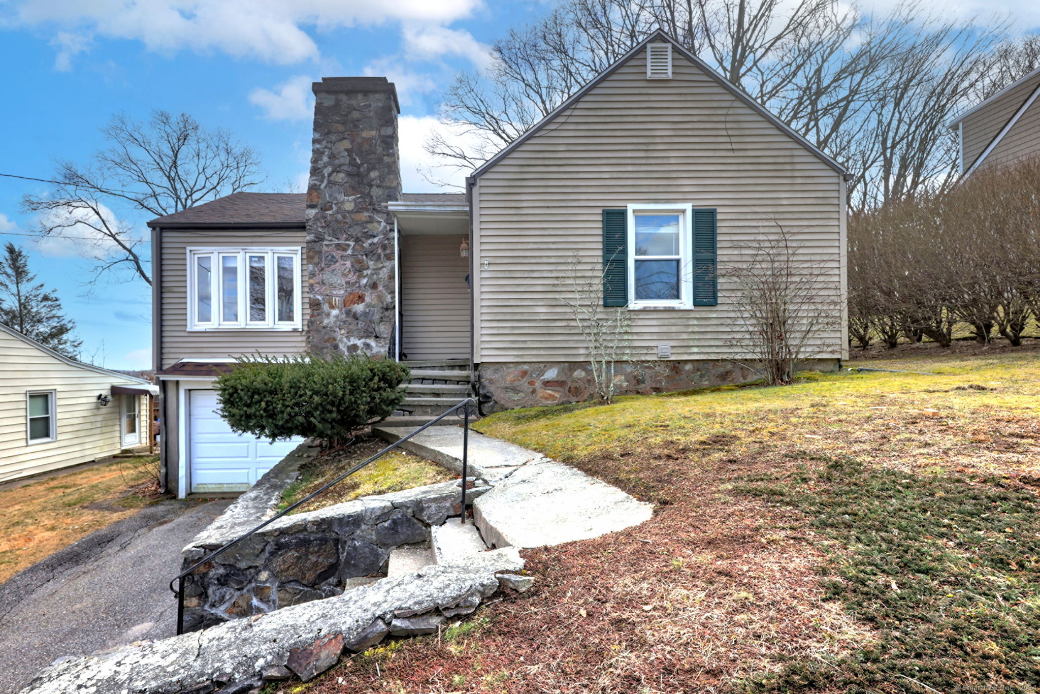 34 Aron Avenue Waterbury CT 06708