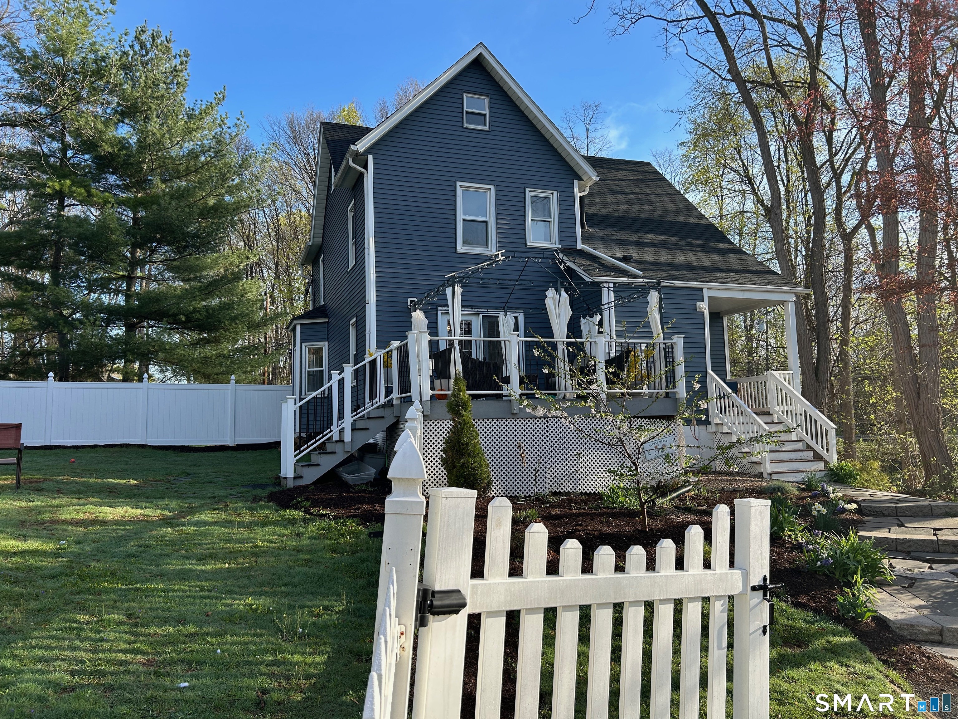 2593 Albany Avenue West Hartford CT 06117