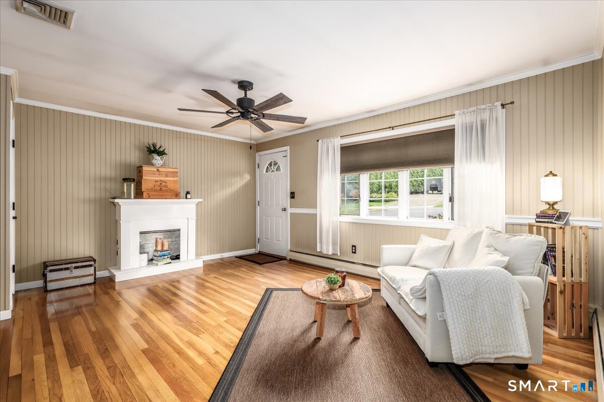 12 Cedarwood Lane Shelton CT 06484