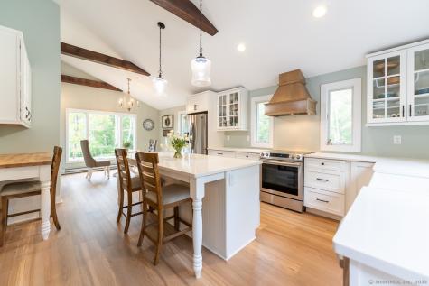 147 Pequot Avenue Groton CT 06355