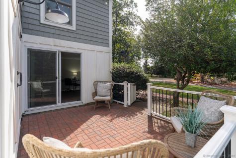 147 Pequot Avenue Groton CT 06355