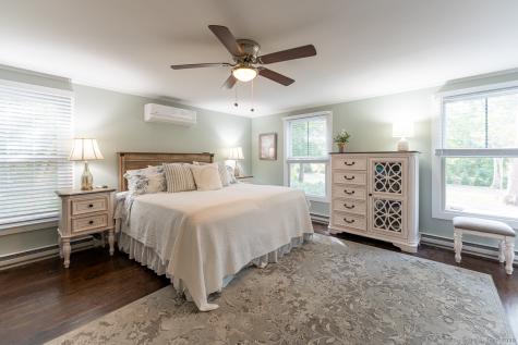 147 Pequot Avenue Groton CT 06355