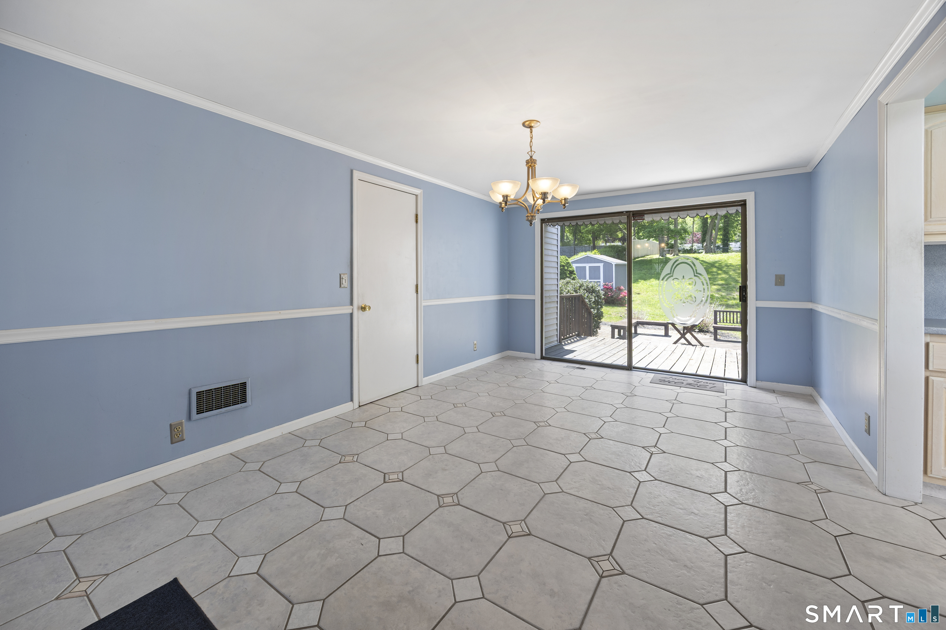 6 Virginia Road North Branford CT 06471