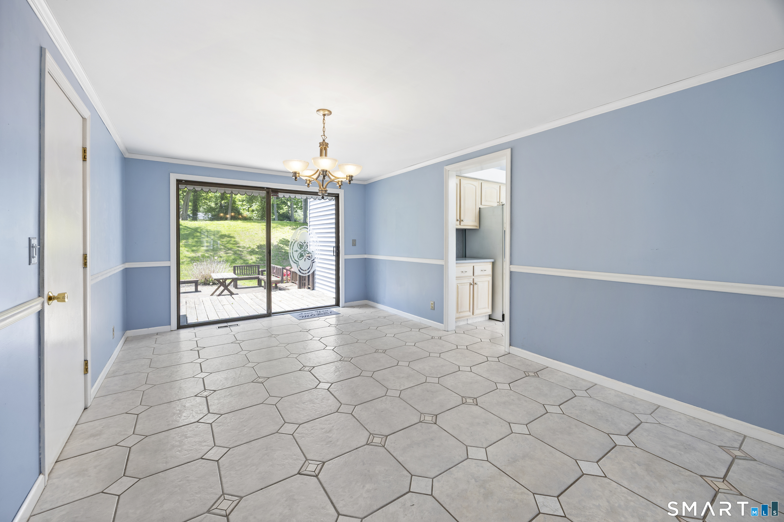 6 Virginia Road North Branford CT 06471