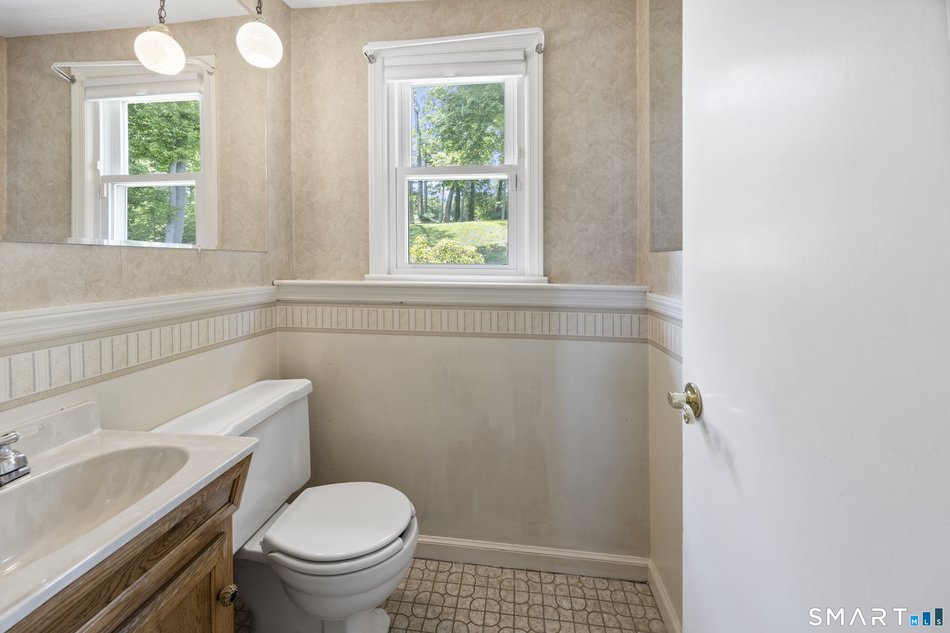 6 Virginia Road North Branford CT 06471