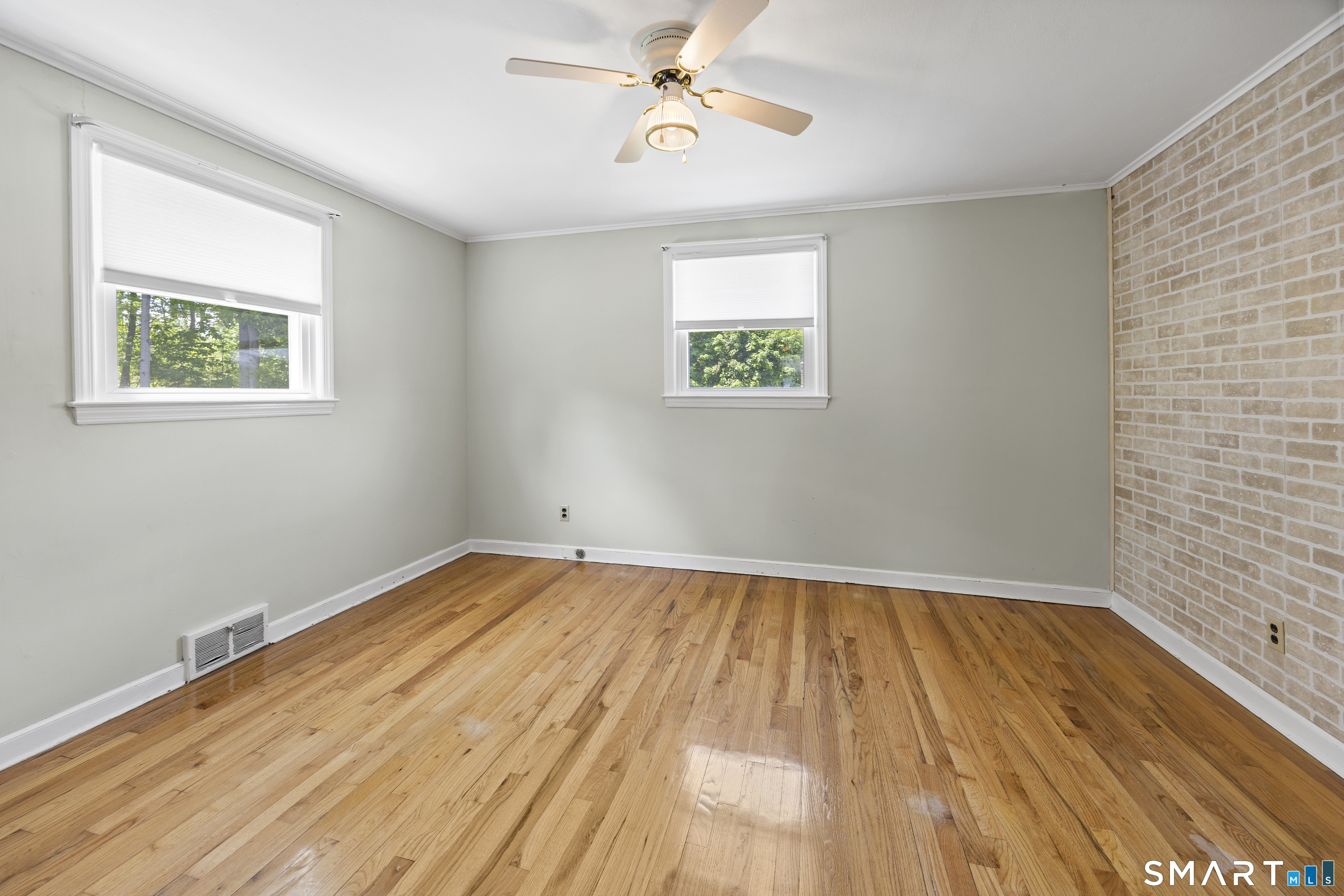 6 Virginia Road North Branford CT 06471