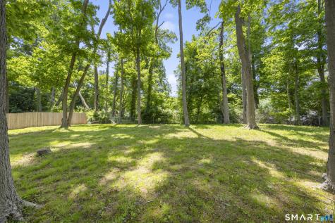 6 Virginia Road North Branford CT 06471
