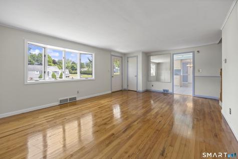 6 Virginia Road North Branford CT 06471