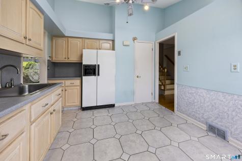 6 Virginia Road North Branford CT 06471