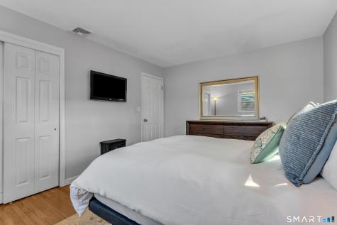 44 Palmer Woods Circle Branford CT 06405