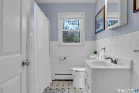 44 Palmer Woods Circle Branford CT 06405