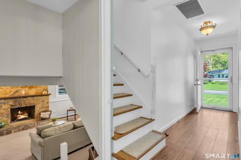 44 Palmer Woods Circle Branford CT 06405