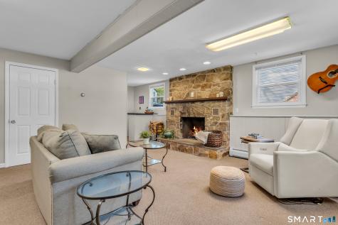 44 Palmer Woods Circle Branford CT 06405