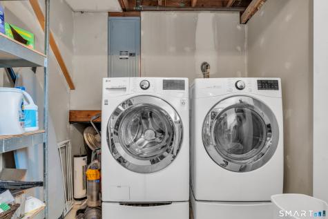 44 Palmer Woods Circle Branford CT 06405